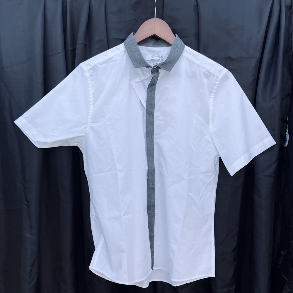 Brand new with tags Topshop short sleeve dress shirt